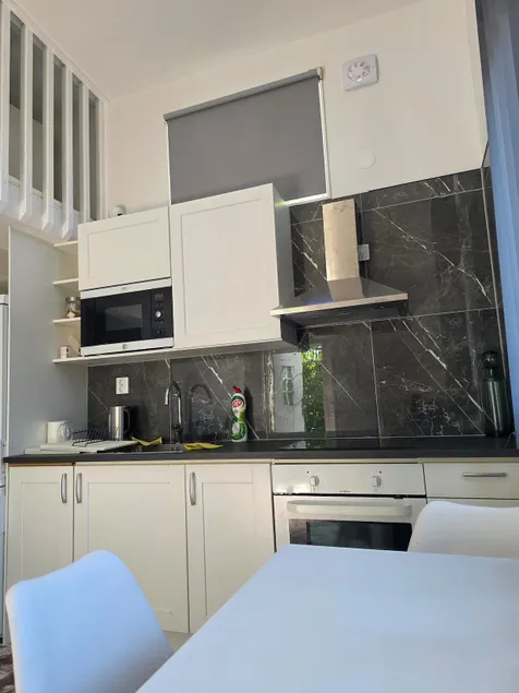 Stylish Newly-Built 35 m² Guesthouse with Sovloft - Image 1