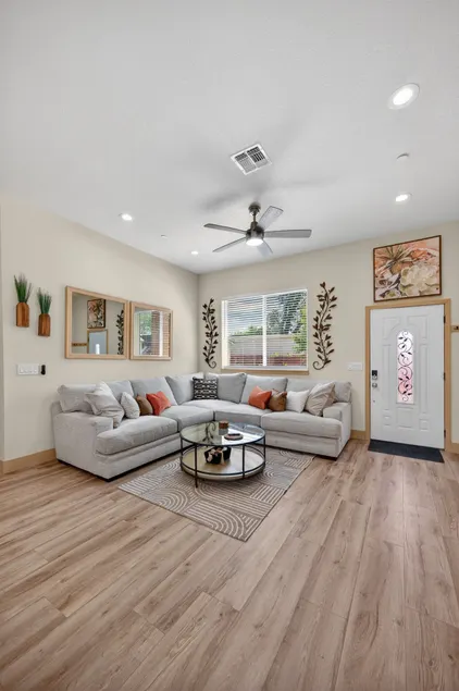 Elegant Mediterranean 3BR Haven Citrus Heights - Image 1