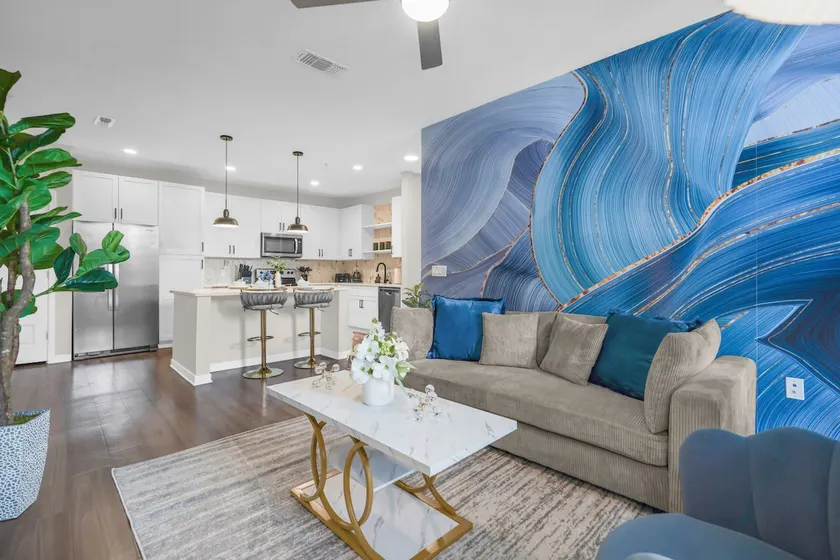 Modern Luxury Stay | 20 min to Disney - Image 1