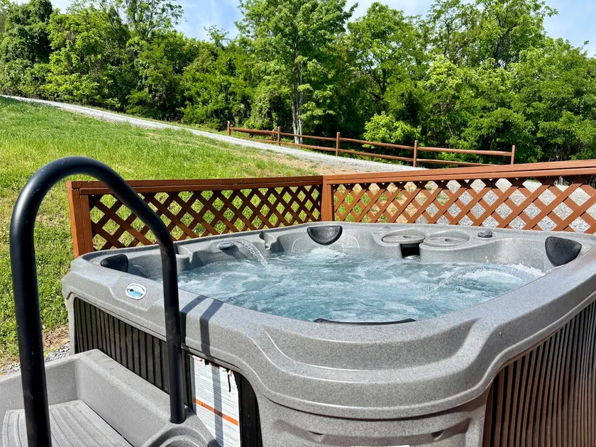 National Park Cabin | Hot Tub | Pets Welcome - Image 1