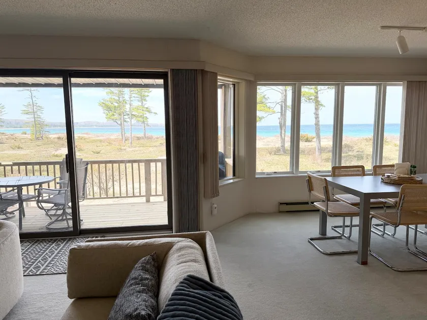 Redbird Rental - Image 1