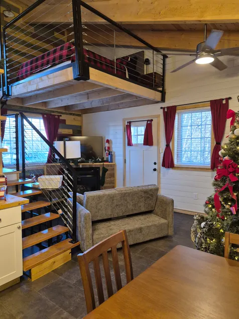 Cozy Christmas Cabin - Image 1