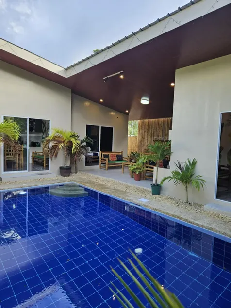 Playground Beach House - Image 1