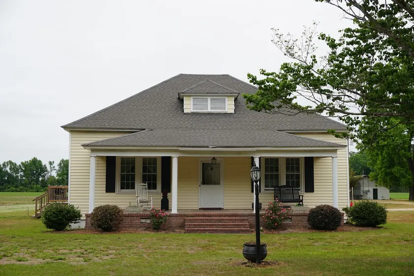 Heritage House - Image 1