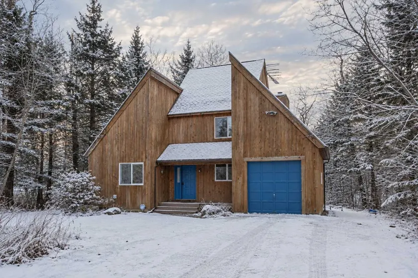 Lakefront Chalet | Dock, Sauna & Fireplace - Image 1