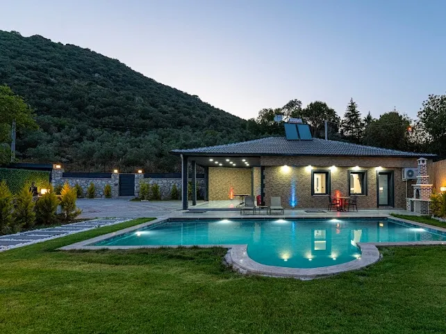 Our villa is a new building and is quite spacious and comfortable. - Image 1