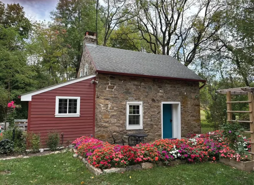 The Cottage at Terra Pacem Winery and Farm - Image 1