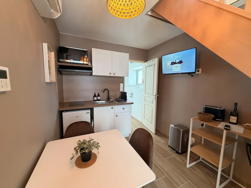 No. 1. Newly built accommodation near the 24 Hours of Le Mans circuit - Image 1