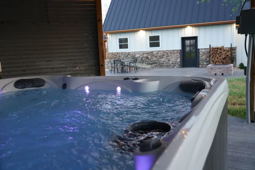 The Barn at Reed | Hot Tub + Horse Friendly - Image 1