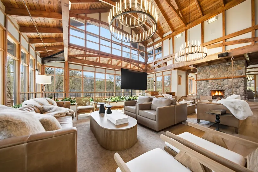 *NEW* Afton Lodge 10,000sqft/Indoor Pool/Hot tub - Image 1