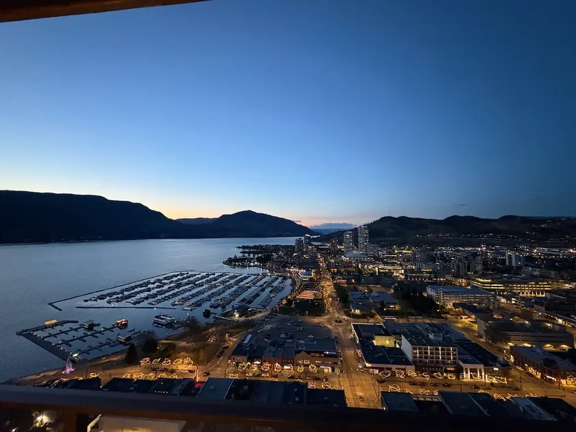 Million-dollar view! Downtown Kelowna - Image 1