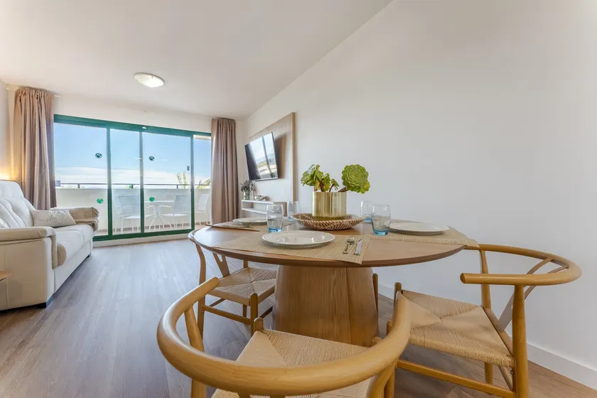 New Cozy Apt · Pool & Beach · AC · Port Aventura - Image 1