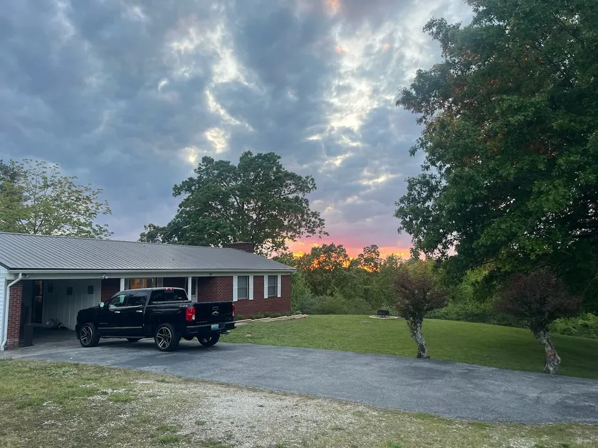 TJ’s Place - Image 1
