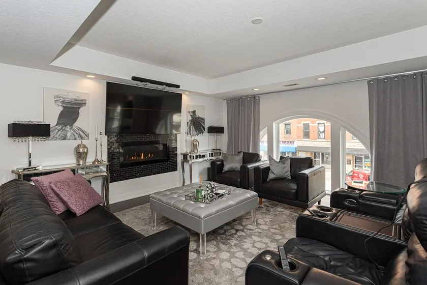 Memories Made Condo in Downtown Muscatine - Image 1