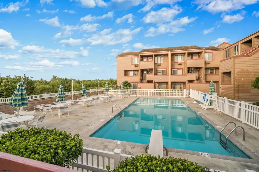 Brigantine Cedar Sands New Listing! On The Beach! - Image 1