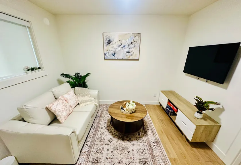 Brand new Guest Suite - Image 1