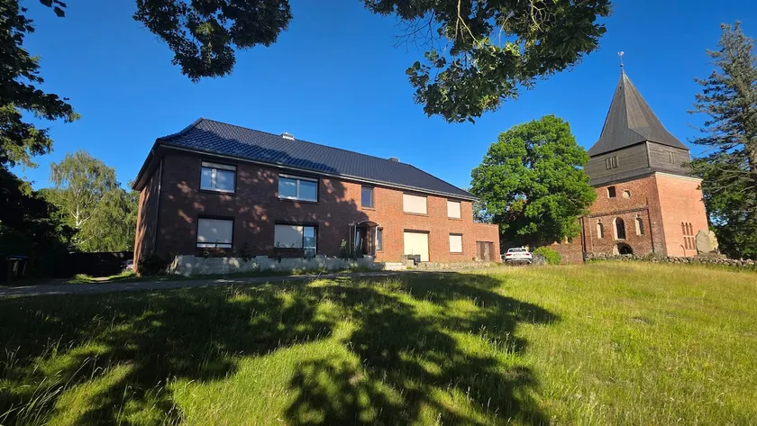 Quiet apartment in the nature reserve - Image 1