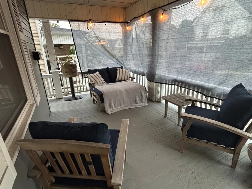 Adorable apartment in Mr. Roger’s Neighborhood - Image 1