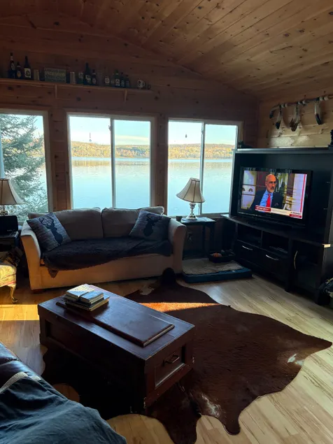Welcome to Huff’s Retreat - Image 1