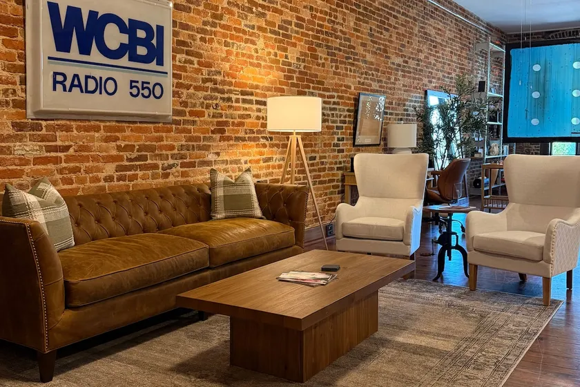 Historic Downtown Media Loft - Walk Everywhere - Image 1