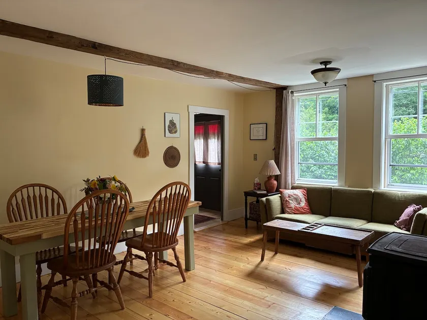 Charming historic farmhouse at Tapalou Guilds Farm - Image 1