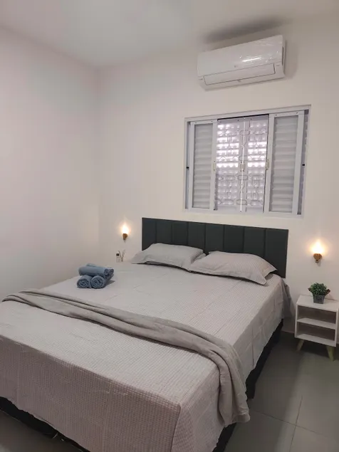Fully equipped studio with A/C Great location - Image 1