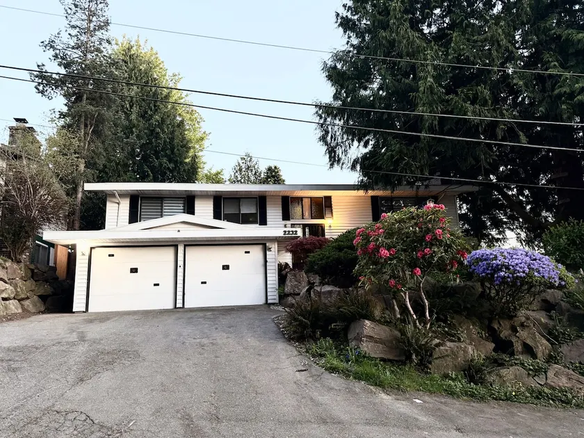 Zion’s Haven | Modern Like-New 3BR2BA Lynnwood - Image 1