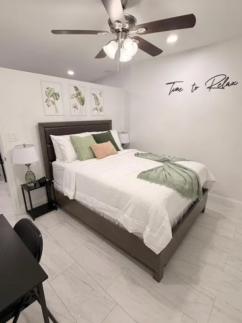 Modern Private Studio | Netflix | Nearby Beaches - Image 1