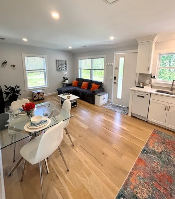 Lunami Suite in Westport - Image 1