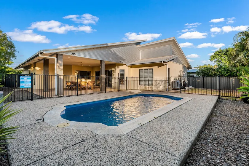Zen Lotus 4BR with Private Pool - Patio - Garage - Yard - Image 1