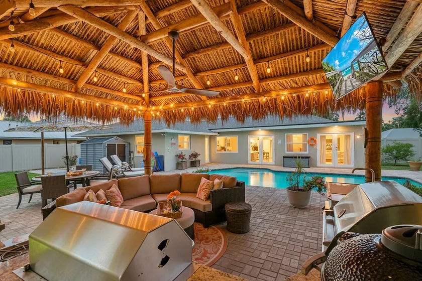 (NEW) Tiki Palm House | Poolside Chef’s Kitchen - Image 1
