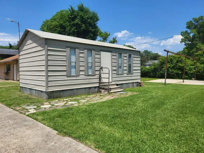 Mini peaceful studio house. - Image 1