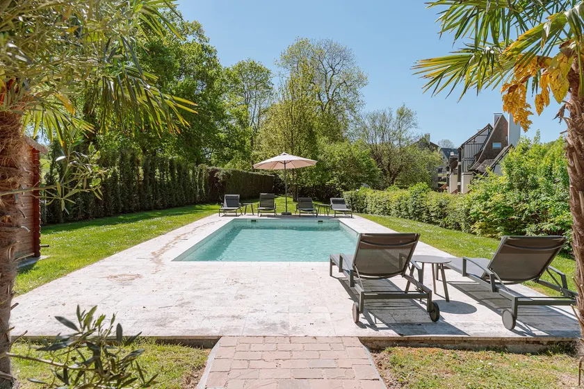Le Fairway - Year-round heated pool, golf-side - Image 1
