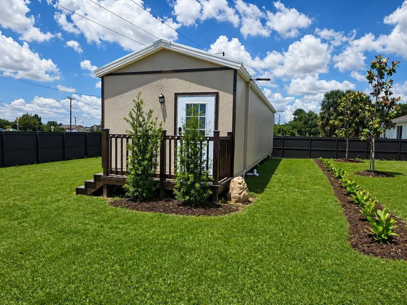 Modern Independent Tiny House - Image 1