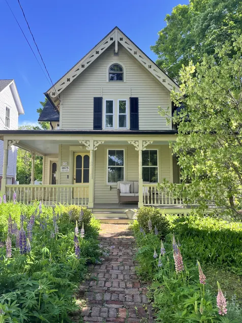 Charming Victorian | Walk to Litchfield Green - Image 1