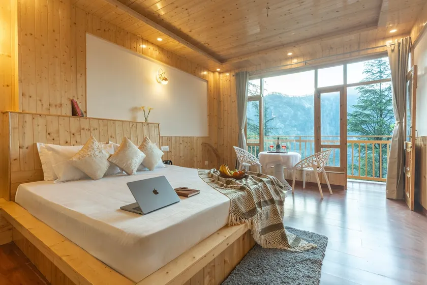 Escape to Nature in Jibhi | Spacious 4BR Cottage - Image 1