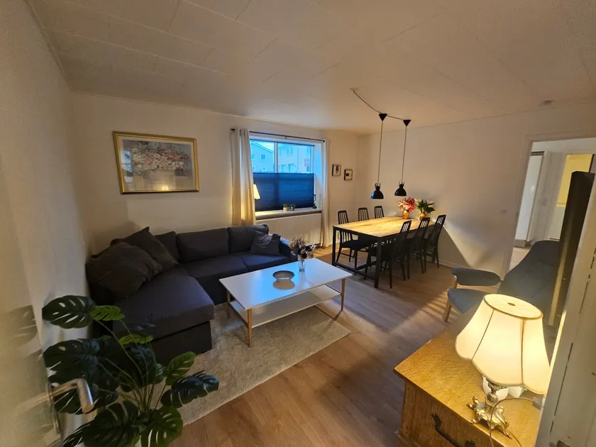Spacious home near Aarhus • 110 m² • Free parking - Image 1