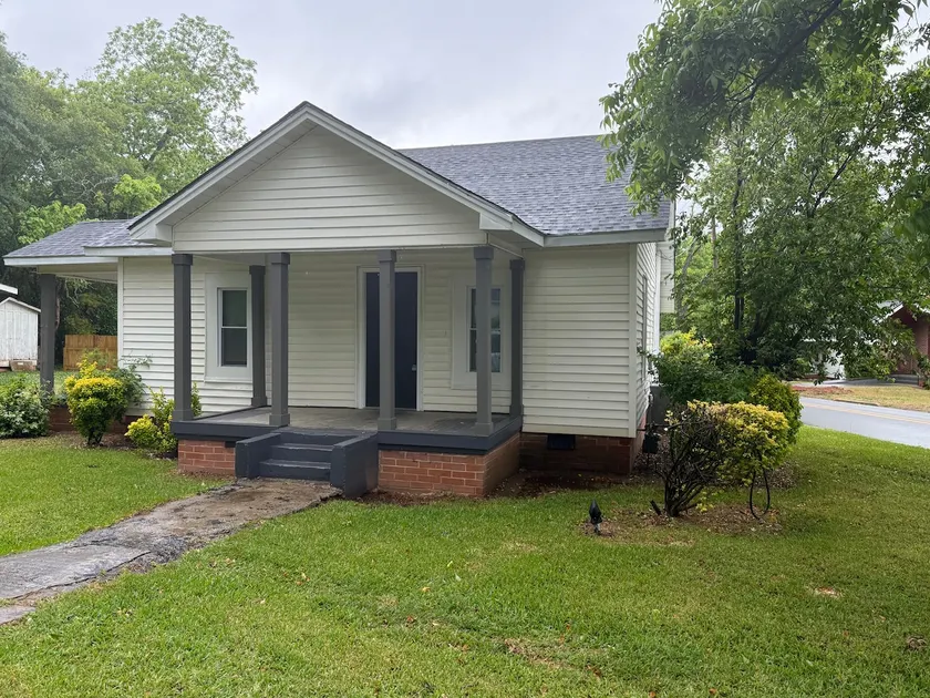 Cozy 2 Bed/1 Bath house in Thomaston - Image 1