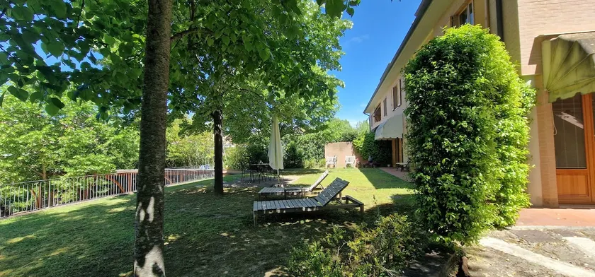 GuestHost - Bright Apartment with garden - Image 1