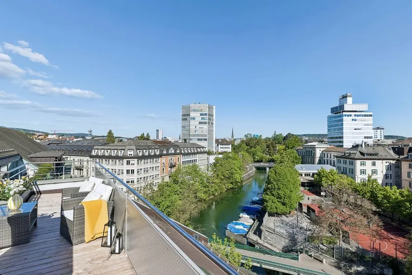 Waterfront Penthouse AC Rooftop Free Parking - Image 1