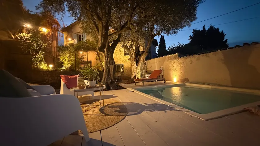 Charming Mas with Pool & 6 independent bedrooms - Image 1