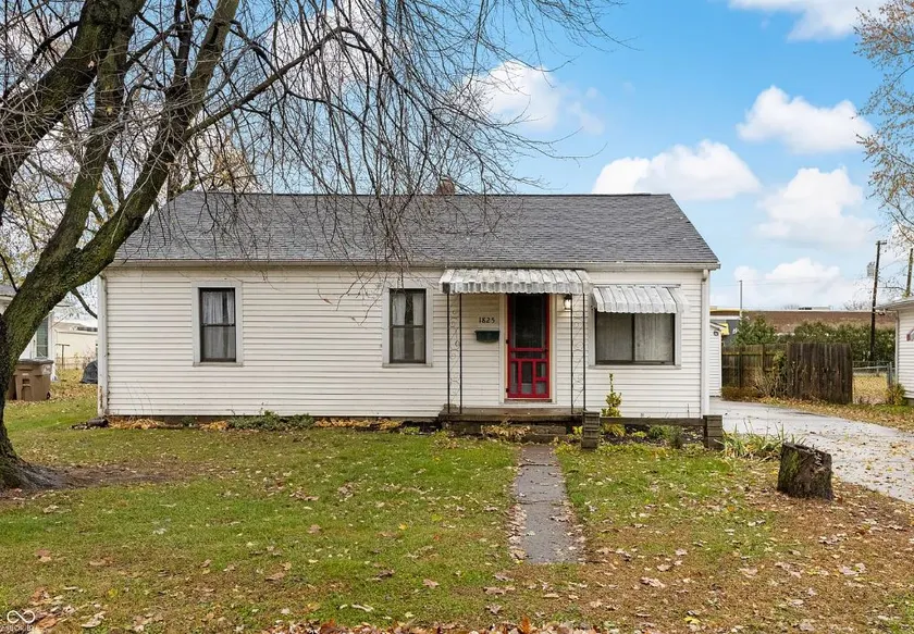 Home - Walkable to CRH, FSP, Nexus, & Lincoln Park - Image 1