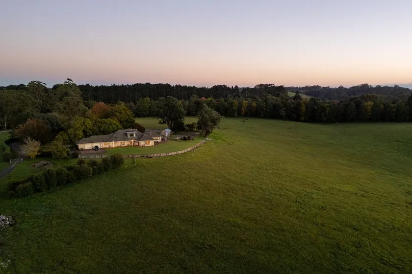 Wingana Homestead - Scenic Views, Bundanoon - Image 1