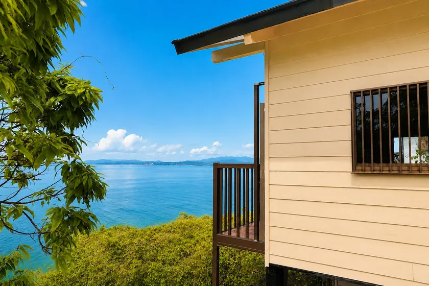 Villa Surf Kariko | Private Seaside Villa - Image 1