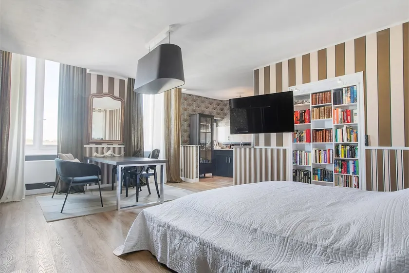 Exceptional Suite-Gallery in the Heart of Lectoure - Image 1