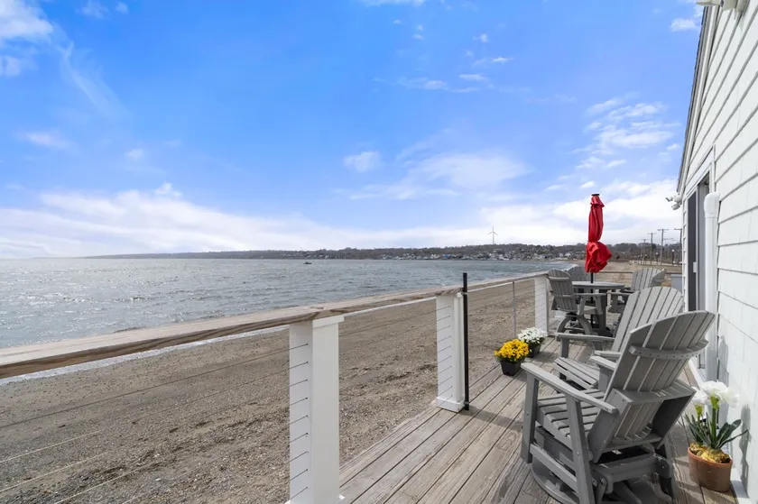 Island Park Beachfront|Ocean Views + Steps to Sand - Image 1