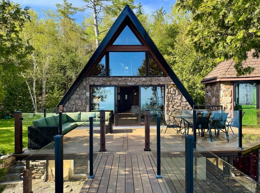 Georgian Sunrise Chalet - Image 1