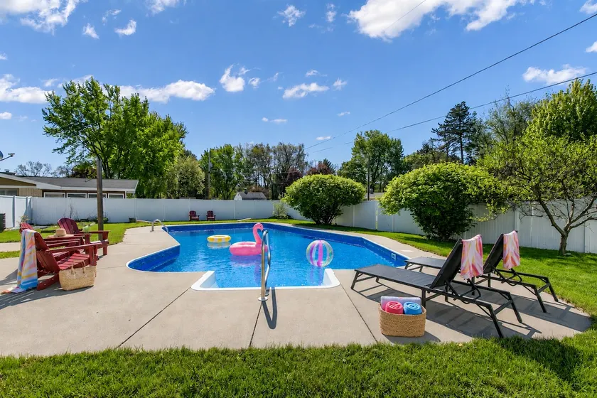 Timber & Tide | Private Pool | Sleeps 10 | GmRm - Image 1