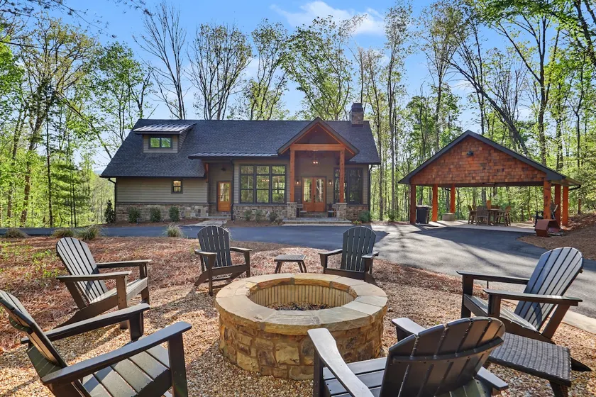 The Lake Escape-Where Fire-pit Meets Hot-tub - Image 1