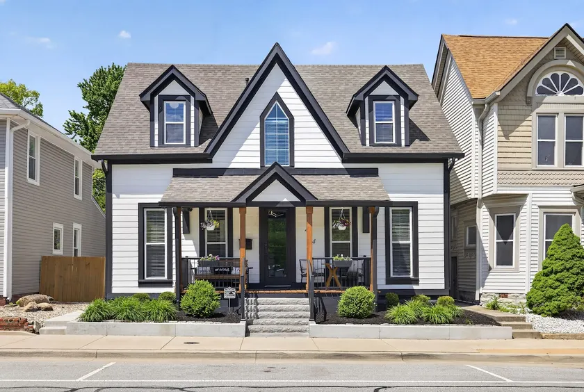 Walk to Downtown Franklin! 3BR w/ Coffee Bar & BBQ - Image 1
